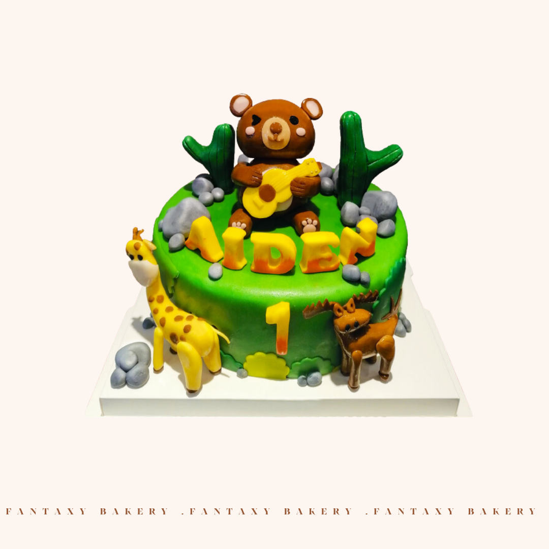 Jungle Bear Fondant Cake