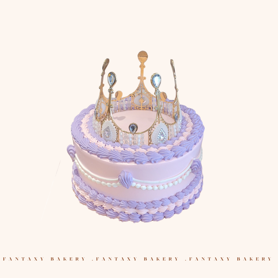 Vintage Princess Crown Cake