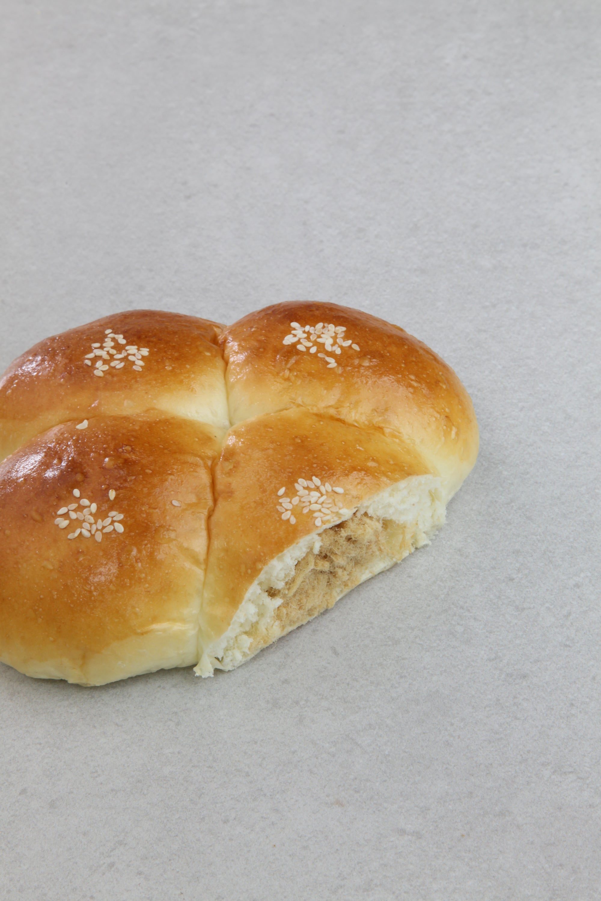 Mini Chicken Floss Bun (4pcs)